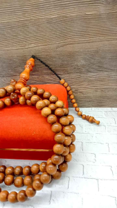 Tasbih Kayu Raja Merah Agatis 8mm A93