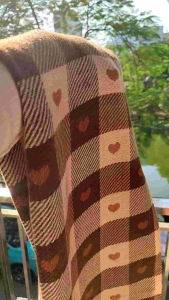 Khăn quàng cổ len kẻ họa tiết TRÁI TYM khăn len dành cho nữ - K02