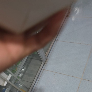 Trinh Nữ Hoàng Cung Abipha viên nang màu xanh lá cây hộp giấy và lọ thủy tinh GMP giảm các chứng đau nhức xương khớp tiểu lâu sinh tinh.