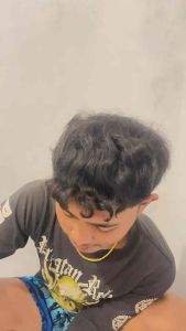 MINYAK PELURUS RAMBUT PRIA KERITING HAIRSTYLE