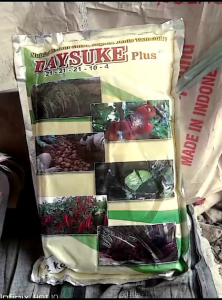 pupuk daysuke plus 1 kg 2 kg 5 kg 21-21-21-10-4 pupuk majemuk npk mutiara tepung