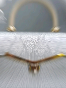 กระเป๋าถือผ้าไทยผ้าไหมสังเคราะห์ รุ่น mini ทรงเตี้ยปีกแหลม รูปทรงสวย ขนาดกะทัดรัดใช้งานได้หลากหลายโอกาส สำหรับถือออกงานหรือใช้ในชีวิตประจำวัน ด้านในแบ่งเป็น 2 ช่องใหญ่ 1 ช่องซิปผนัง ล็อคกระเป๋าแบบหมุนล๊อกอะไหล่สีเงิน ขนาดกว้าง 8 นิ้วสูง 6 นิ้วขยายข้าง