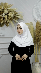 Bergo Khimar Jersey Daily Hijab Intania || Kerudung Olahraga Menutup Dada