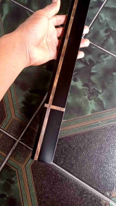 Gagang Handle Pintu Kaki Baut Tembus Kotak 10×40 Model Lis Hitam