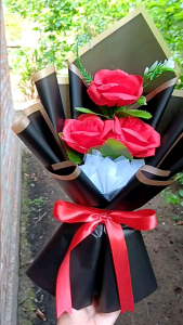 Buket bunga 3 tangkai