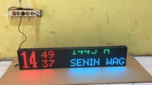 JAM DIGITAL MASJID RUNING TEXT FULL COLLOR 25x100