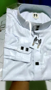 Kemko sultan Koko Sultan motif emboss Kemko Jasko atasan pria F&H putih