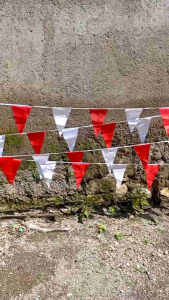 bendera merah putih segitiga renteng 5meter