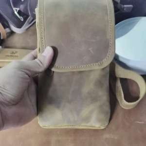 (TERMURAH) Tas Selempang Pria Kulit Sapi - Tas Pria Kulit Selempang Premium CH