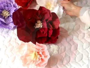 【现货】褶皱立体纸花婚房装饰WRINKLED 3D PAPER FLOWER WEDDING DECORATION囍字贴/喜字贴/婚房布置/结婚贴纸/WEDDING STICKERS cny decoration
