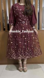 DRESS NATAL FULL TILE ELEGANT KOMBI SIFON LD 100 SLETING BELAKANG