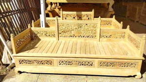 BALE BALE KUKU MACAN KAYU JATI TUA