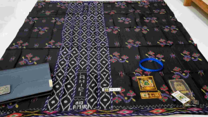 SARUNG LAMIRI S90 KEMBANG MST FULL SUTRA BATSAH TERBAIK LENGKAP HOLOGRAM JAHIT TENGAH TERMURAH