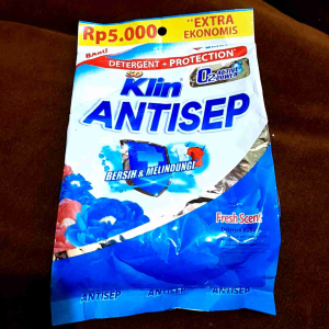 Antisep Deterjen Bubuk Fresh Scent 218g | sabun cuci pakaian