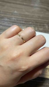 PAWNABLE 18K Gold Lightweight Dainty Dia Cut Zigzag Ring ✨