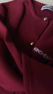 KINDHEART - Luna Cadigan คาดิแกนไหมพรมแขนยาว ผ้าทอนุ่ม สีแดง Burgundy