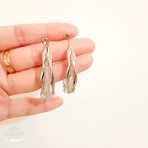 Dignified and generous high-value blingbling earrings 端庄大方 高颜值 blingbling耳圈