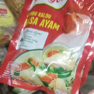Royco bumbu kaldu rasa ayam