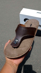 Sandal Kulit Sapi Pria: Memilih & Menggunakan