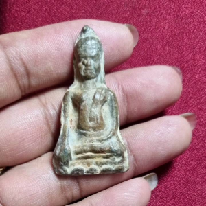 พระหูยาน สนิมแดง กรุลพบุรี