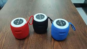 SH ลำโพงบลูทูธไร้สาย ซับวูฟเฟอร์บลูทูธ ลำโพงพกพาสำหรับกลางแจ้ง เสียงดังมาก ลำโพงขนาดเล็กสำหรับใช้บนรถยนต์และบ้าน