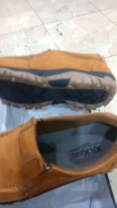 sepatu kasual pria dewasa bahan kulit