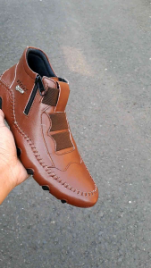 SEPATU  KULIT PORMAL KANTOR CASUAL SNEACKERS  BOOTS  RESMI PRIA