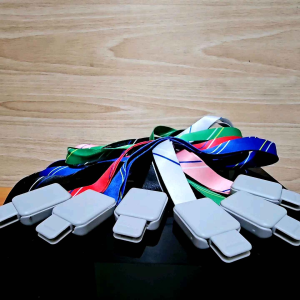 Tali Lanyard ID Card & Gantungan Holder ID Card Motif Salur Bisa Di Tarik