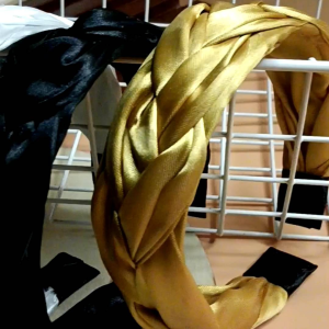 TWISTED BRAIDED 40 COLORS GEOMETRIC SATIN HEADBAND - CONNYTAIL SCRUNCHIES