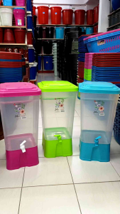 Elianware 24 liter Bekas Air/ Bekas Air Berpaip/Water Dispenser/ Water Container/ Plastic Water Dispenser