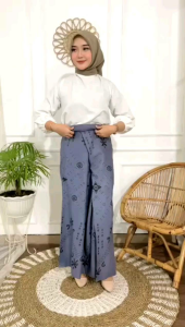 Sarung Anak Santri Warna Cerah Sarung Wanita Murah Meriah Bahan Adem Lembut Pekalongan Sarung Perempuan Santri Pondok Tuban Sarung Batik Dewasa Cap Daun Dewa Sarung Goyor Wanita