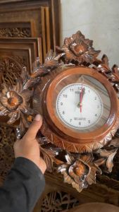Jam dinding full ukiran jati Jepara 30x30cm
