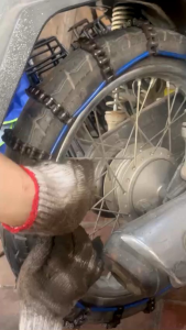 Xích quấn lốp xe máy chống trơn trượt trời mưa xích xe máy + cáp inox 304