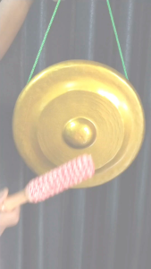 gong 25 cm plus pemukul