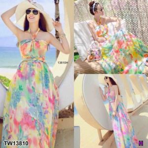 | 13810 เดรสสายคล้องคอลายกราฟฟิกดอกไม้ | 13810 เดรส สายคล้องคอลาย กราฟฟิก ดอกไม้ |