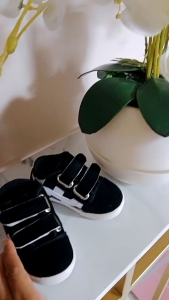 Sepatu anak laki-laki model perekat motif catur 1-6 tahun