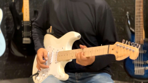 Gitar elektrik difergio originalgitar listrik stratocaster