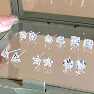 sepasang anting monel baja motif diamond pria dan wanita