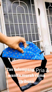 Tas Selempang Wanita & Pria: Tas Selempang Korean Style & Crossbody Sling Bag