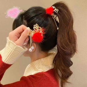 Kẹp Tóc Tết Cho Bé Gái Hình Thỏ Tua Rua Xinh Xắn Đáng Yêu Cho Tết Này Thêm Xinh