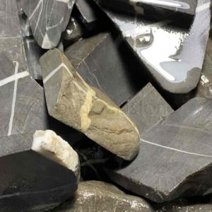 Batu Akik Tapak Jalak & Kendit: Mengenal Bongkahan Batu Kendit