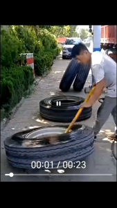 TUBELESS TYRE TIRE REMOVER REMOVAL DISASSEMBLY MOUNT DEMOUNT BUKA KELUAR MASUK TAYAR TOOL KIT SET CWH TOOLS SDN BHD CWH GROUP CWH TOOLS TRADING