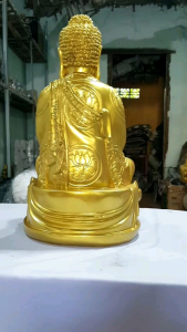 Tượng Phật A Di Đà ngồi trên đài sen cao 45cm.