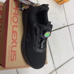COD sepatu new era maknet sepatu sekolah ukuran 29-37