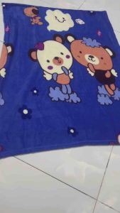 Mền tuyết cho bé 70cmx100cm mền nhẹ êm ái và rất mát mền giặt được ko xù lông không nhăn nheo có rất nhiều hình dễ thương.