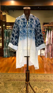 Tunik Kebaya Viscos by Dian Pelangi: Outfit Cantik untuk Segala Kesempatan