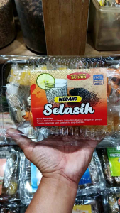 Wedang selasih - wedang sedih selasih - isi 10 - minuman seduh segar - oleh-oleh khas kota Jogja