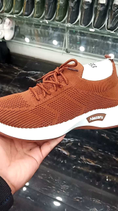 Sepatu Tali Slip-On Nazaru: Pilihan Nyaman untuk Wanita