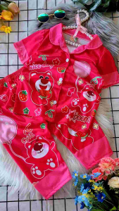 ชูดลูกสาว ชูดนอน ชูดเที่ยว ชูดเดียวกันไปเลยจ้า เซตเสื้อแขนสั้นกางเกงขายาว ลายน้องหมีน่ารักๆ 5 สีสวยๆ ผ้าดี งามมาก สมาชิกส่งงับ