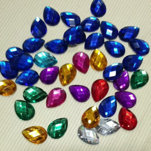 พลอยหยดน้ำ เพชรหยดน้ำ ขนาด 13×18 มิล (50 -100 ชิ้น) หยดน้ำ พลอย ไม่มีรูสำหรับร้อย ของตกแต่ง เหมาะสำหรับใช้กาวติดกับชิ้นงาน